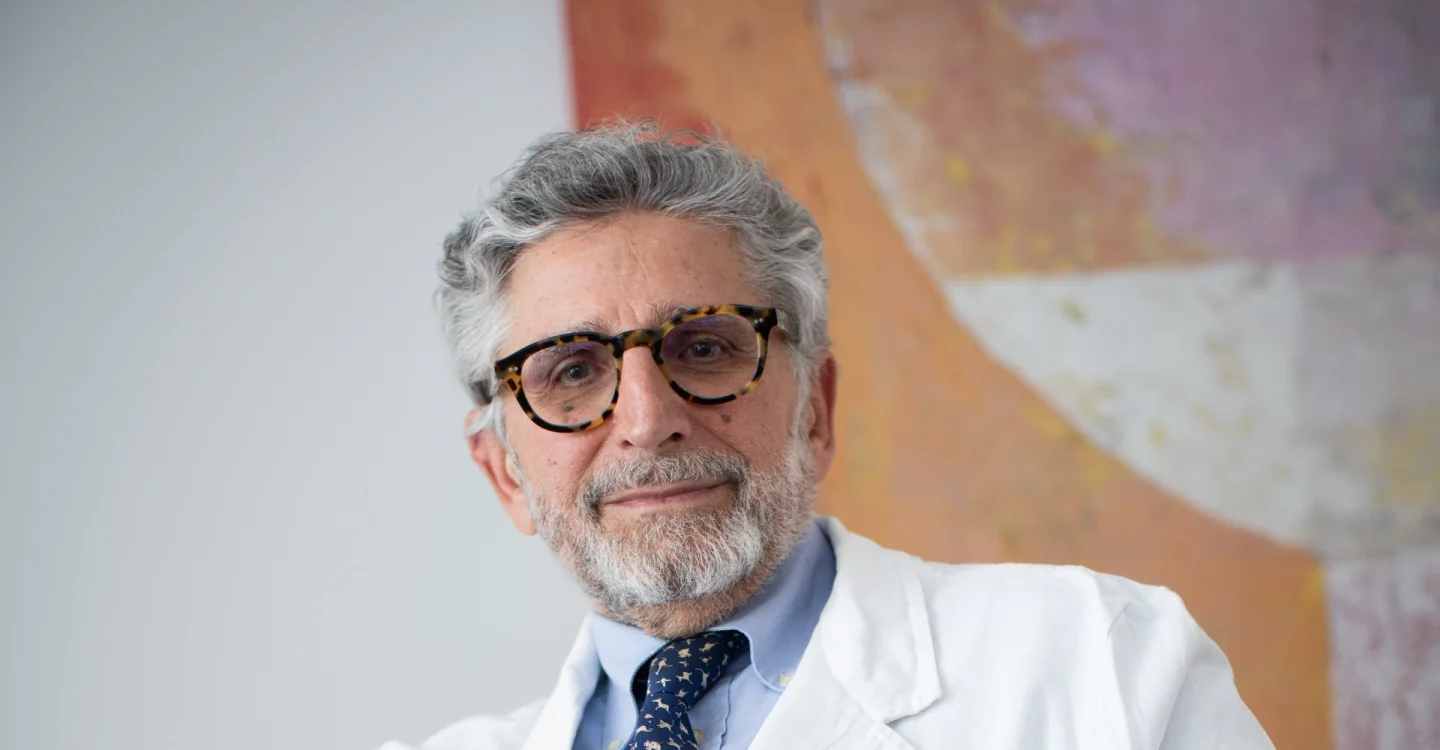 DOTT. FRANCESCO RASPAGLIESI ginecologo oncologo, Direttore dell'Unità di Oncologia Ginecologica presso la Fondazione IRCCS Istituto Nazionale dei Tumori di Milano. (1)